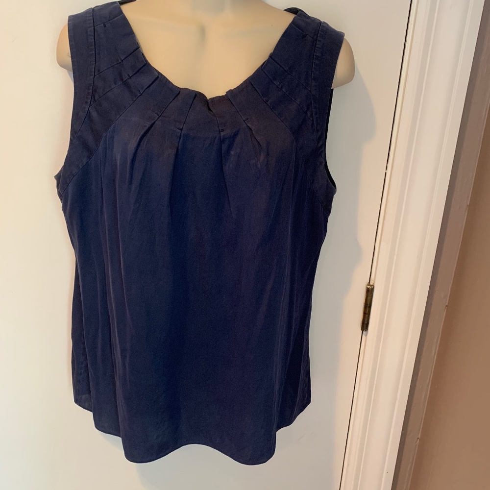 Elie Tahari silk pleated neck blouse
